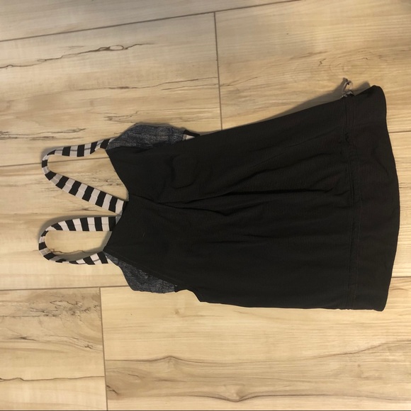 Lululemon black Tank Top with Striped straps SZ 2 - Picture 10 of 11